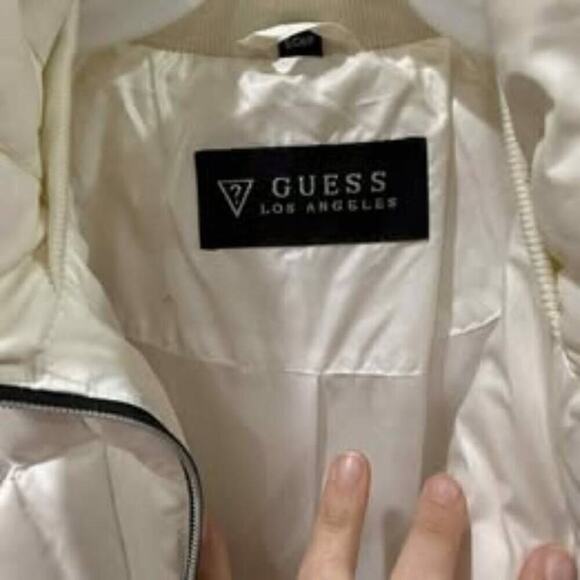 Women's size small Guess Longer puffer jacket - Picture 6 of 6